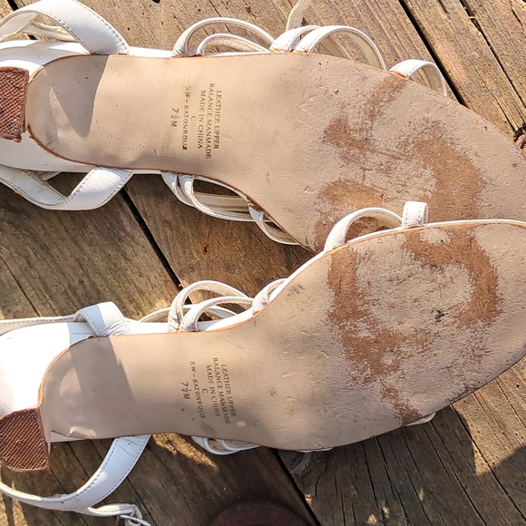 Heels - Picture 3 of 3